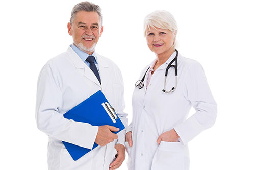 лікар та лікарка